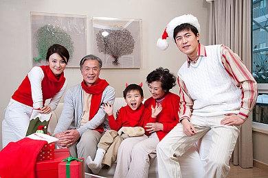 首发免费送 《内容警告》Steam发布在线玩家达20万人